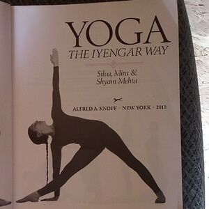 3/$25 Vintage Yoga Softcover Book "Yoga The Iyengar Way"